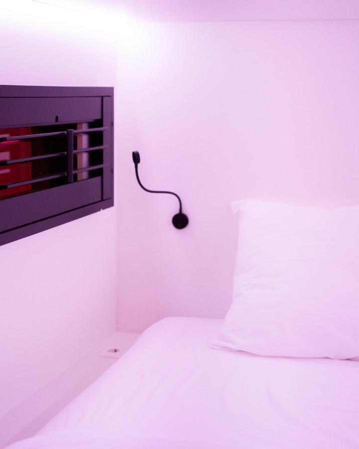 This HoTel อัมสเตอร์ดัม ภายนอก รูปภาพ